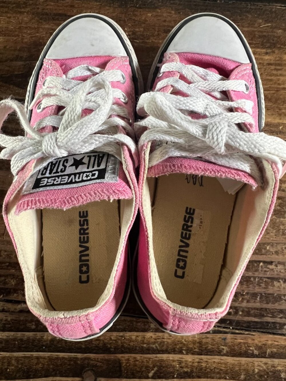 Pink Converse - Picture 2 of 4